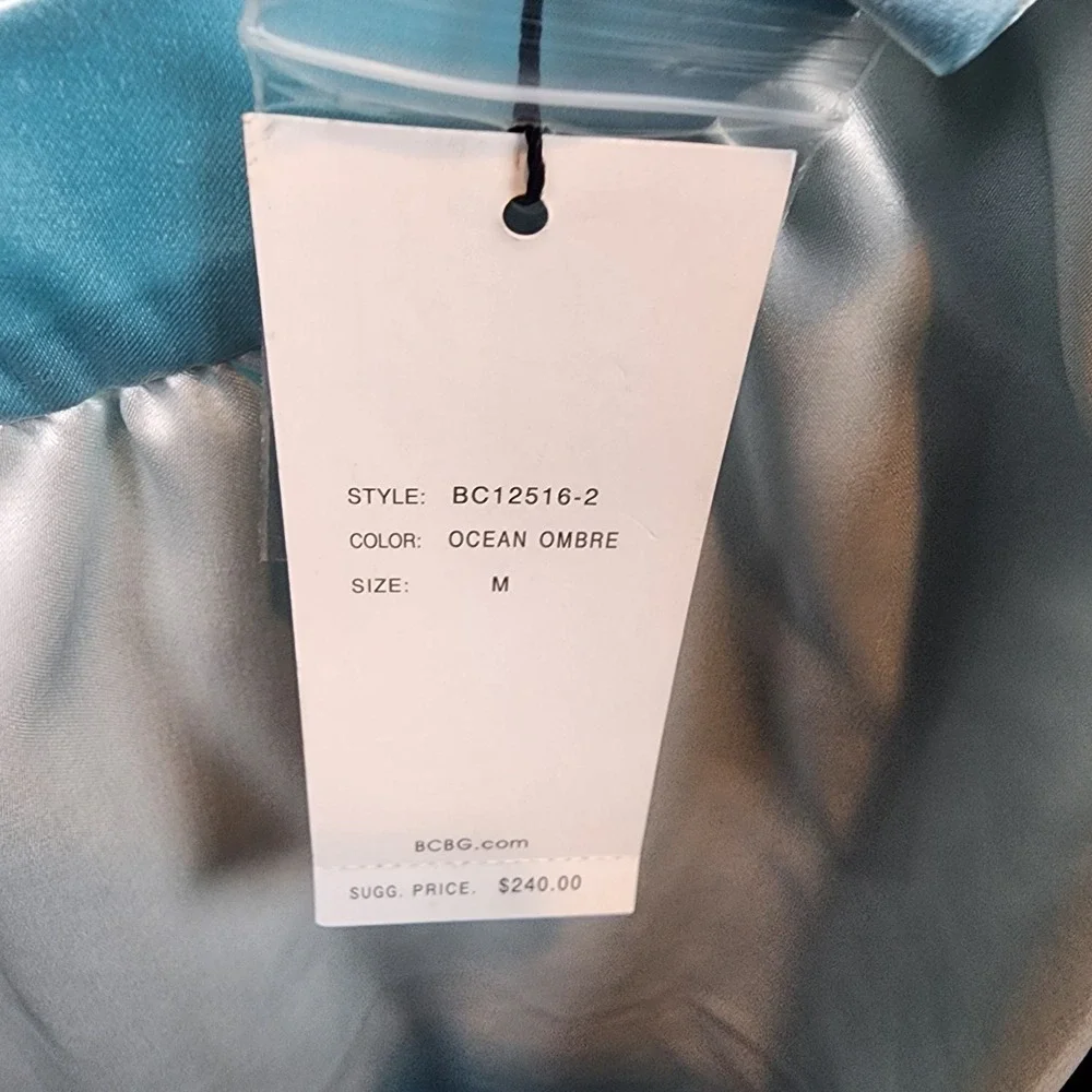 BCBG Maxazria Dress‎ Size M SILKY FEEL  Summer Loose Fitting NWT  $240.00